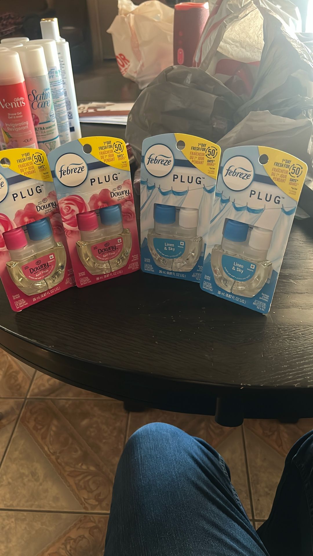 Febreze. Plug 4. each.