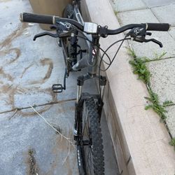 Diamondback Response XE 26”