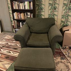 Arm Chair With Ottoman 