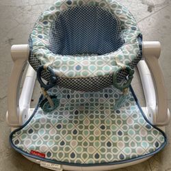 Baby Chair FISHER PRICE Sit-Me-Up Floor Seat mint condition $15 19082/19026/19151 p/u meet/deliver