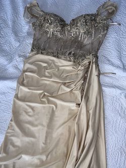 Vestido Color Champagne