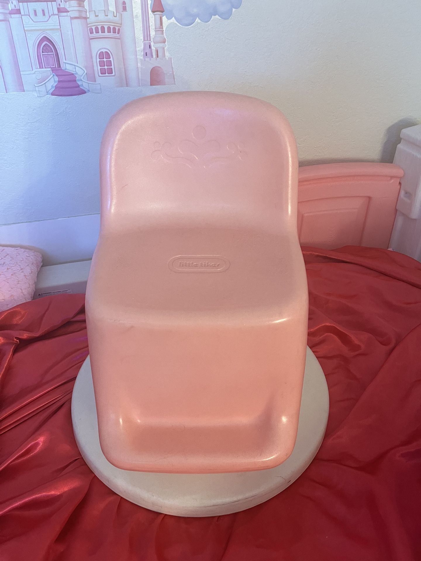 Little Tikes Swivel Chair