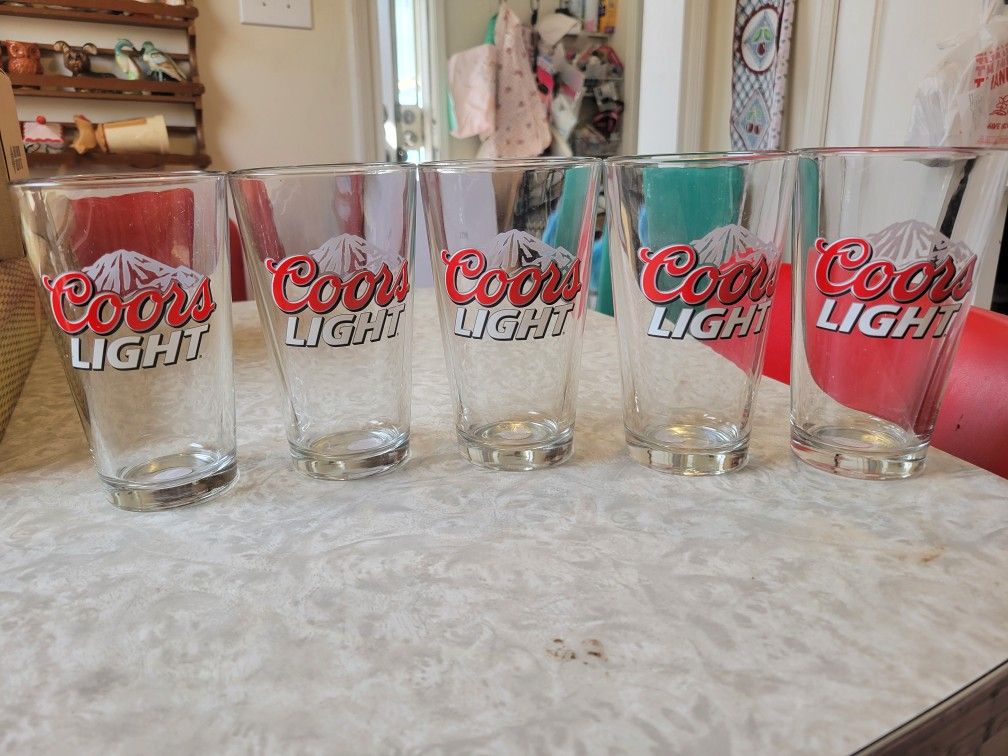 COORS LIGHT
PINT GLASS
BRAND NEW SET OF 5