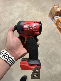 Milwaukee Fuel 1/4 Impact