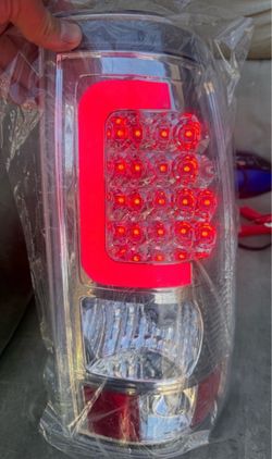 99-06 Chevy Silverado Chrome LED Bar Tail Lights