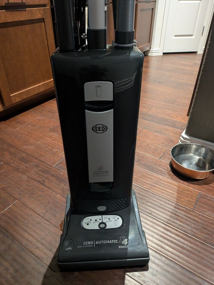 SEBO X4 Automatic Upright Vacuum Cleaner