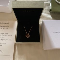 Van Cleef & Arpels Van  Necklace – Stylish 18K Gold Plated Women’s Jewelry