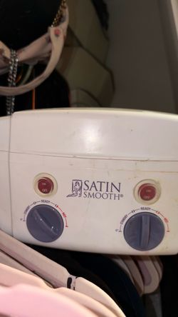 Wax warmer