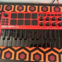 AKAI MPK Mini