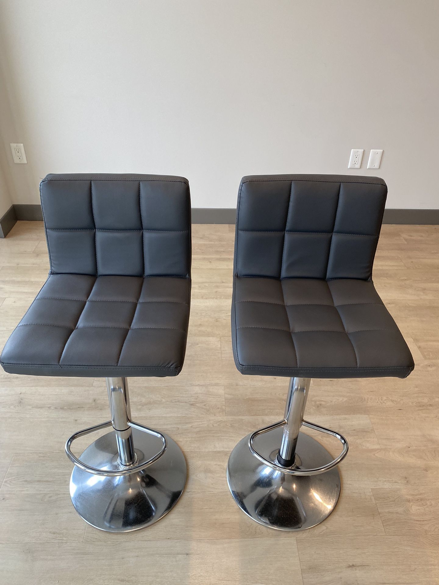 Barstool Chairs