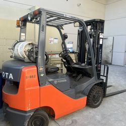 Forklift