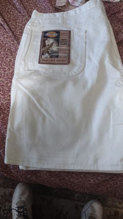 White Painters Shorts Waist 44, New,Dickies