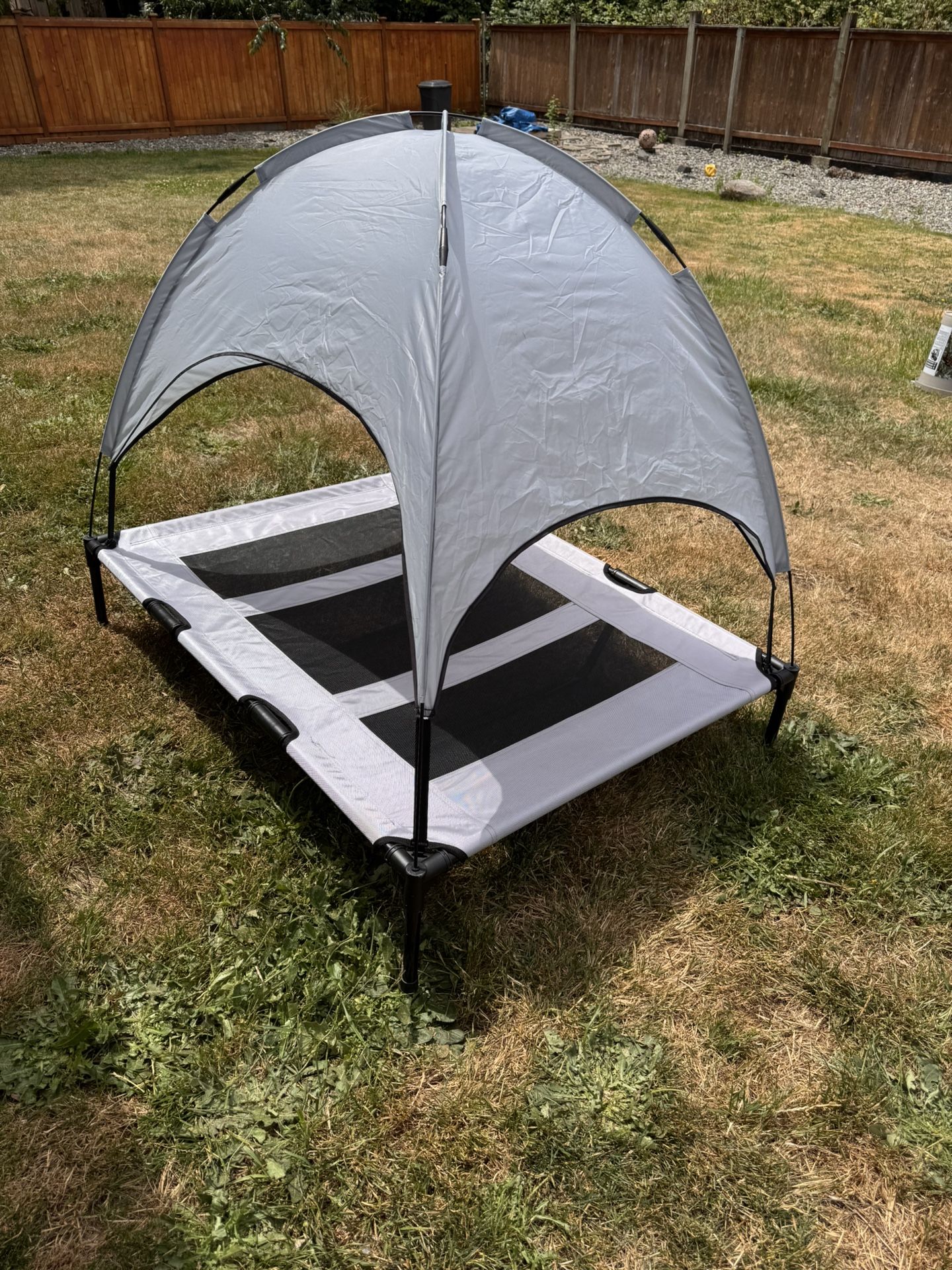 Indoor / Outdoor Raised Dog Bed w/Canopy