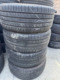 235/45r18 hankoon tires en excelentes Conditiones de Vida las 4
