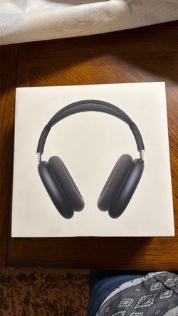 Apple AirPods Max 2 – Midnight – Like New w/ Box & Smart Case