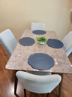 Kitchen Table & chairs