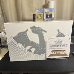 Sword & Shield Ultra-Premium Collection: Charizard