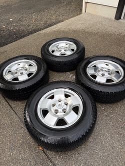 Toyota Tundra wheels and tires P275/65R18