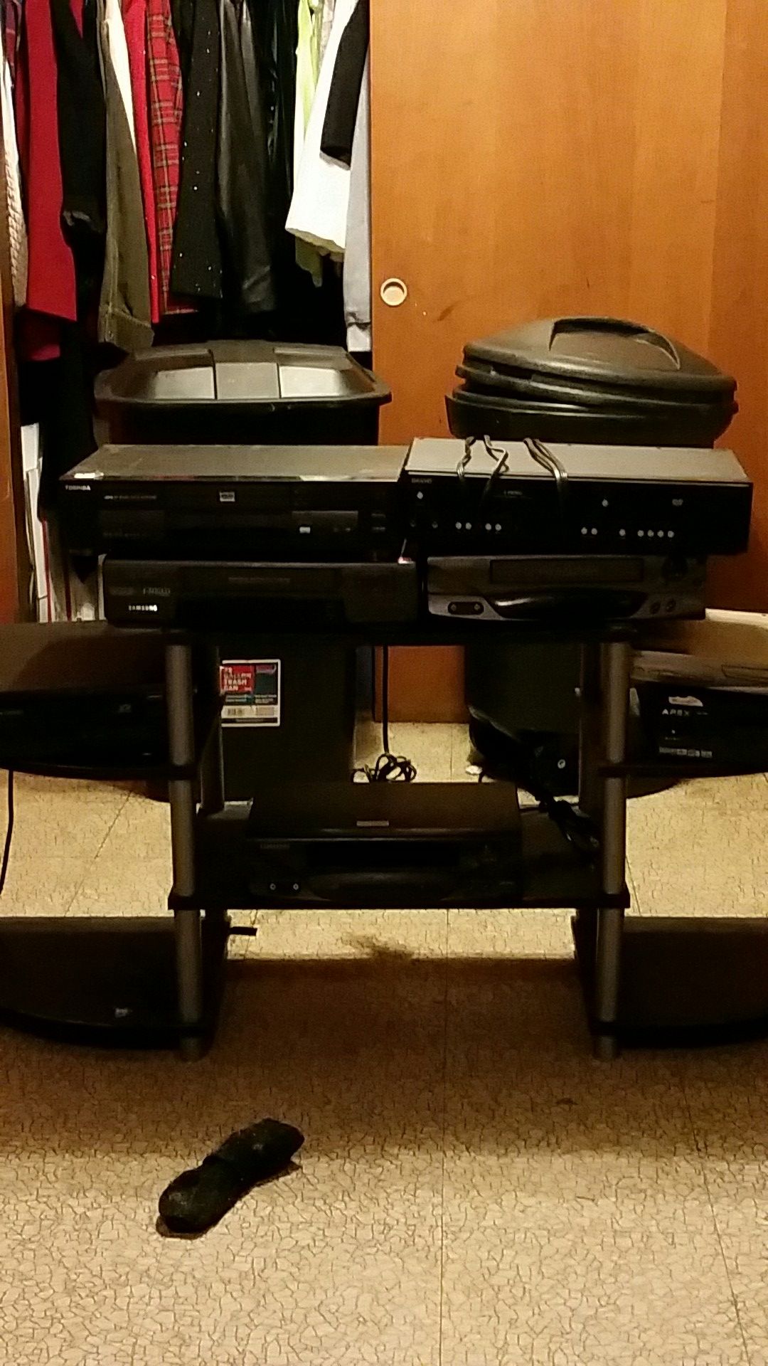 5 disc CD Player , VCR &DVD COMBO'S , VCR and DVD singles