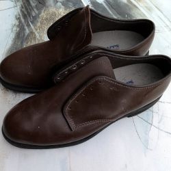 Men's dress shoes