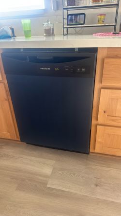 Frigidaire Dish Washer