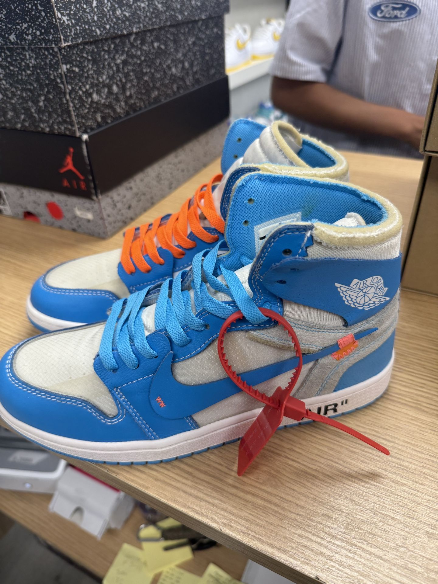 Jordan 1 Retro High Off-White University Blue