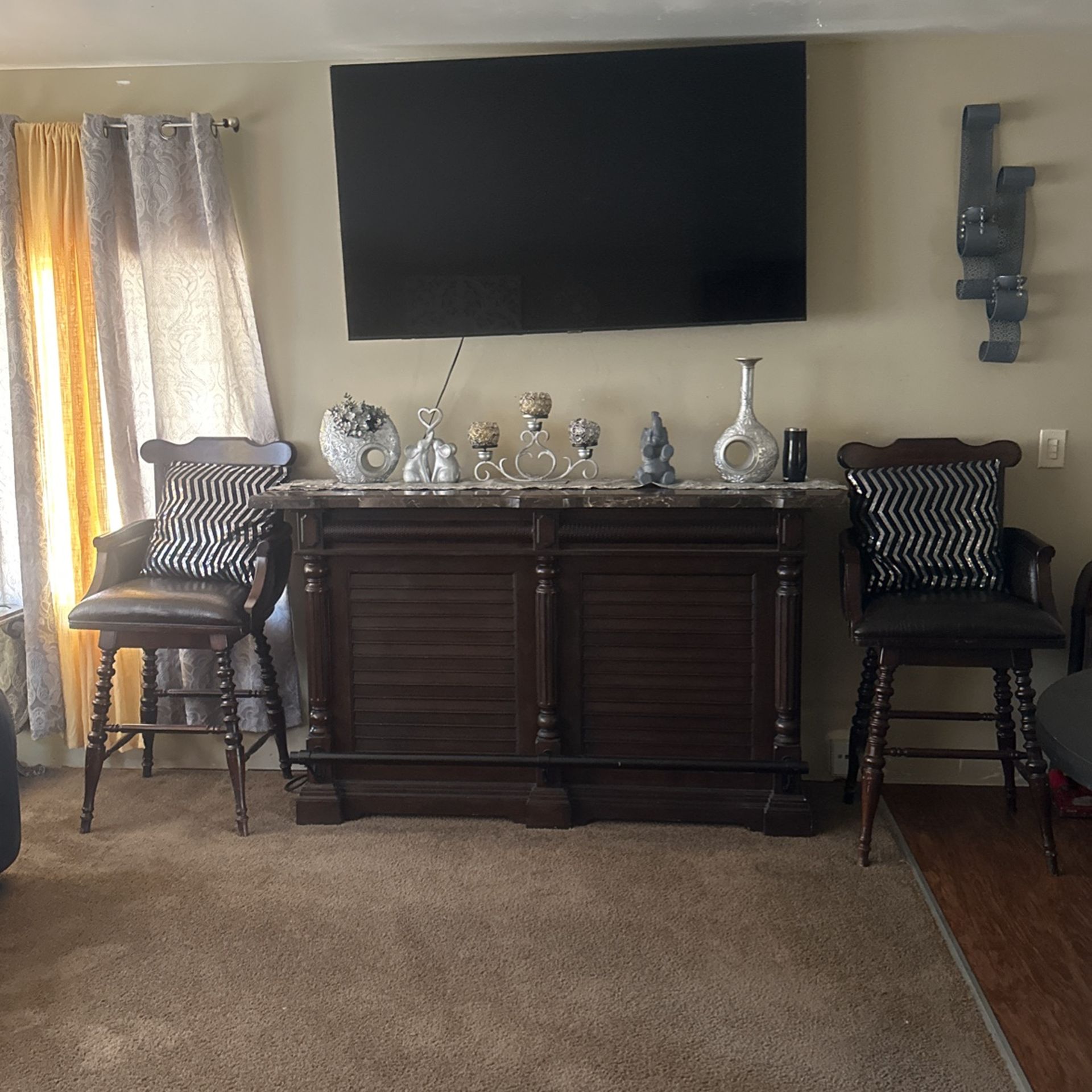 TV And Bar Signature Design by Ashley Dark Brown Key Town Bar Base/ Top