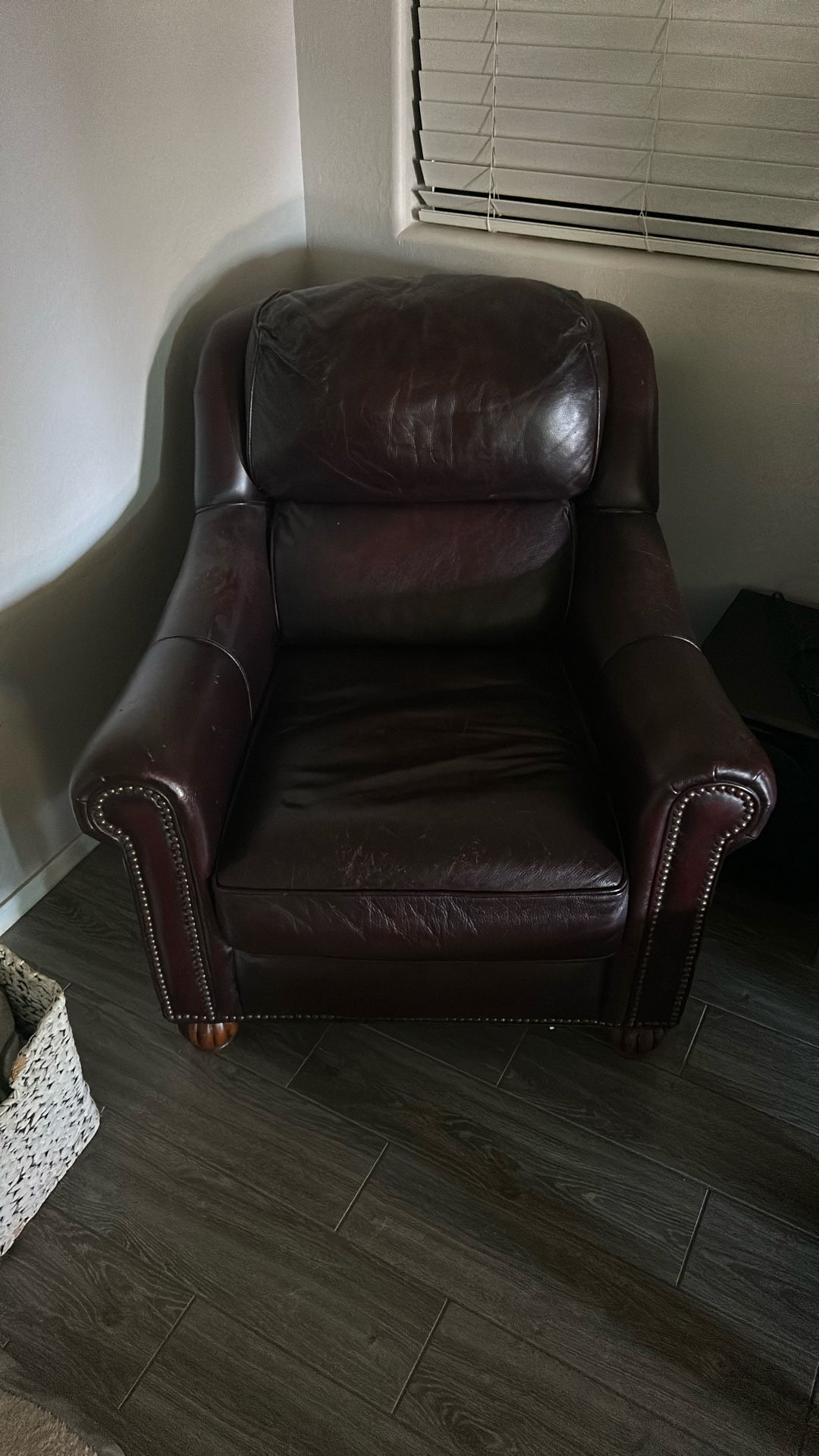 Leather Chair With Ottoman
