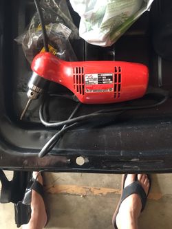 Milwaukee reversing drill