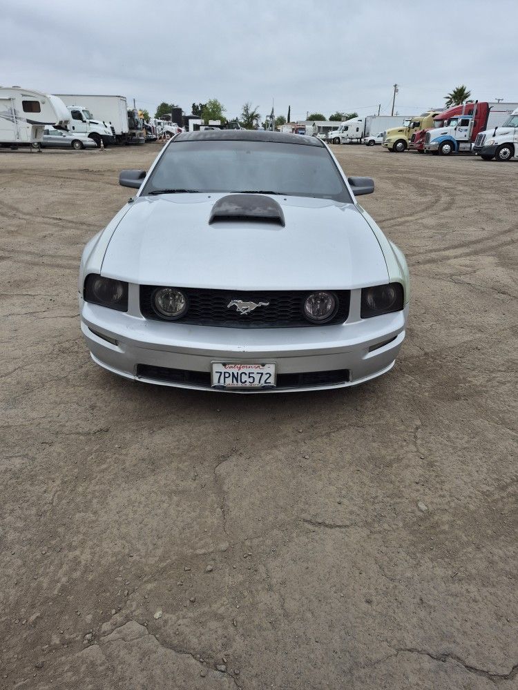 2005 Ford Mustang