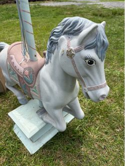 Carousel horse prop decor