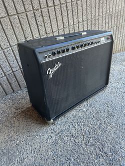 Fender FM 212R Amp