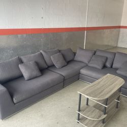 Modani Sectional Sofa