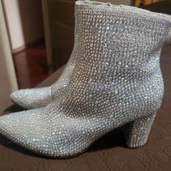 Woman Shoes New And Used