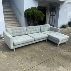 Beautiful Modern Sectional Couch FREE Delivery