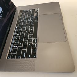 Apple Macbook Pro i7 16gb Ram 500gb SSD Drive 2.6ghz 15" Screen 2019