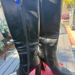 Knee high boots brand new