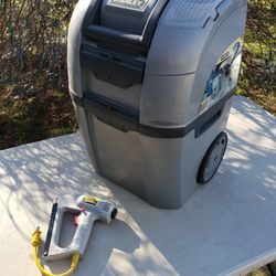 Stanley Rolling Toolbox and Stanley Snapshooter 