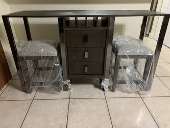 Table Decorated bar table