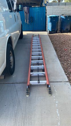 28ft extension ladder with line hooks