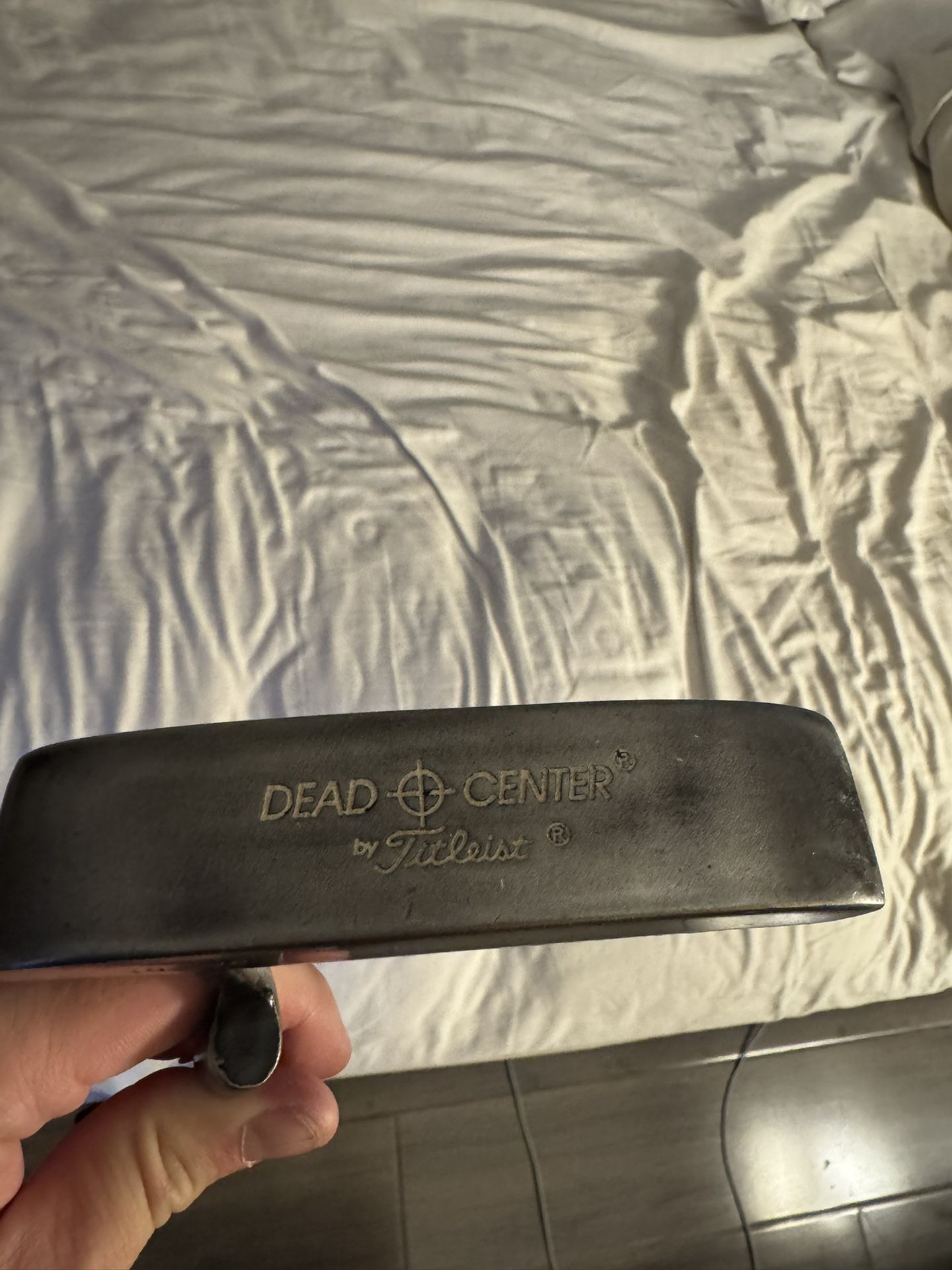 Titles Dead Center SP-201 Putter. 35”. Right Handed.