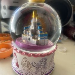 Small Princes Snow Globe