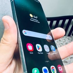 Samsung Galaxy S22+ Plus
