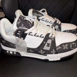 white and black louis vuitton skates size US 11
