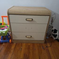 3 Drawer Dresser 