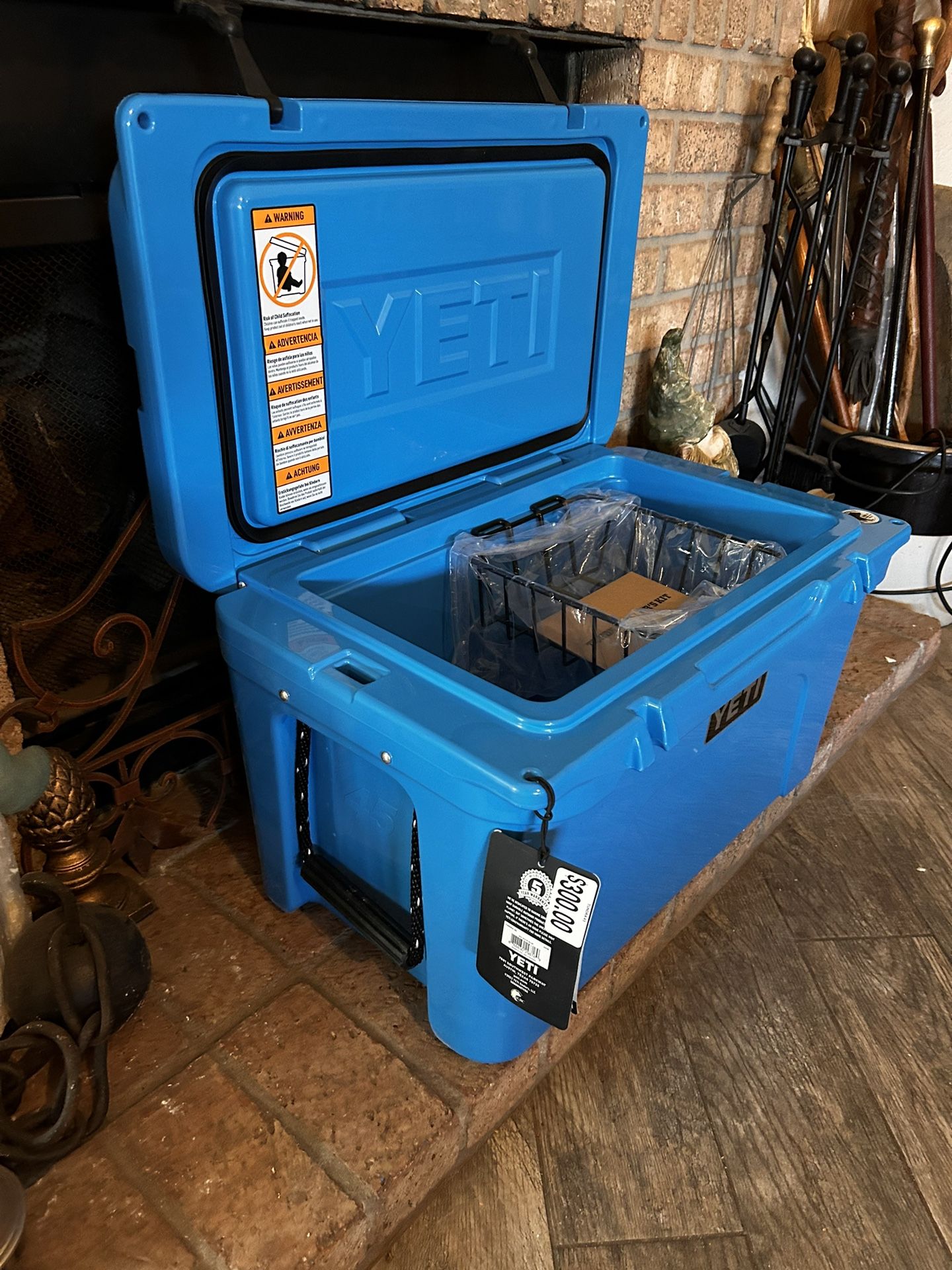 40qt Yeti Coolest Of Coolers
