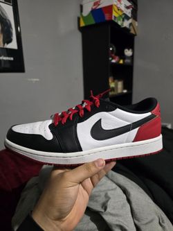 Jordan 1 Low Black Toe Size 10