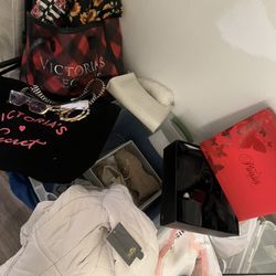 Clothing And Accessories Bundle For Women/teens! Size Small & Medium 