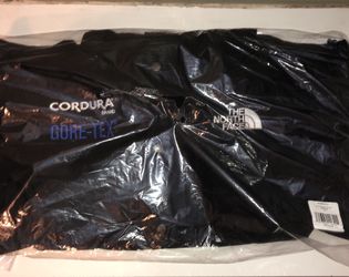 Supreme north face expedition jacket