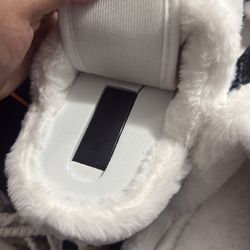 Foot massage house slippers